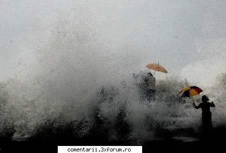 Tsunami - Indonezia - omaebazooka - FOTO - Dezastre