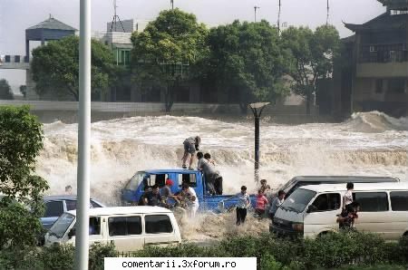 Tsunami - Indonezia - omaebazooka - FOTO - Dezastre